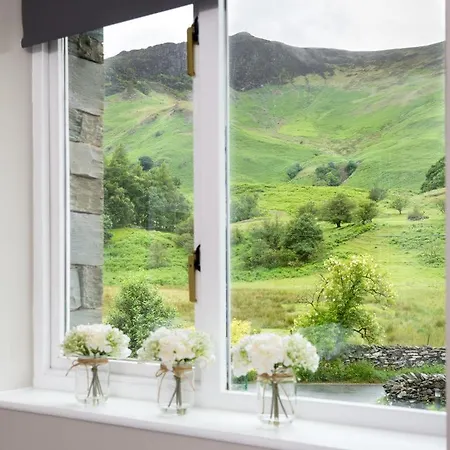 4 Bed In Borrowdale Sz219 Holiday home